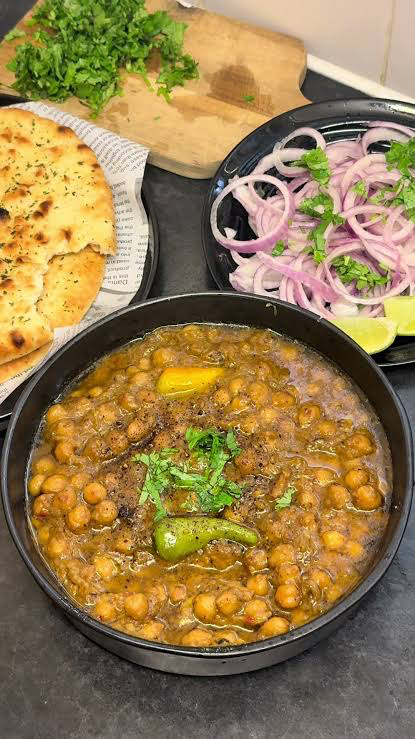 LAHORI CHANNA