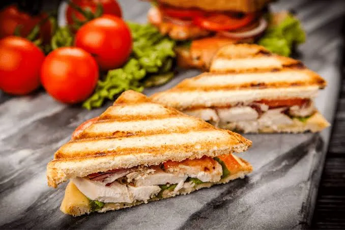 TOASTED CHICKEN N TOMATO 
