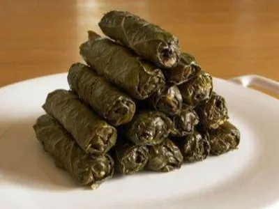 طبق ورق عنب  