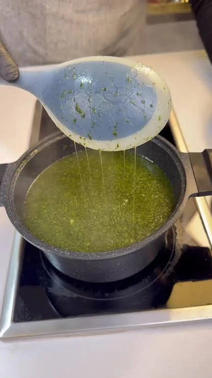 علبة ملوخية  