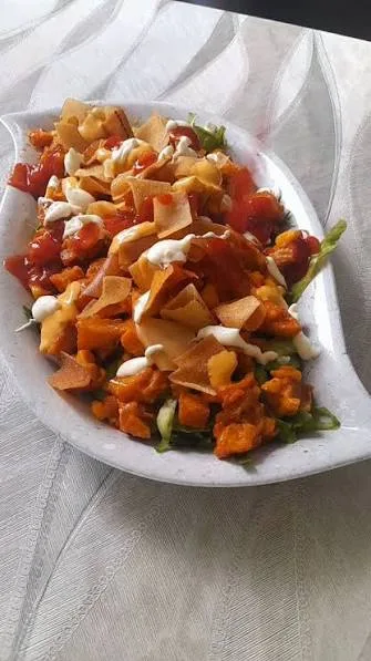سلطة سخنة