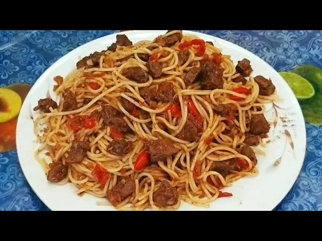 إسباجيتي سجق