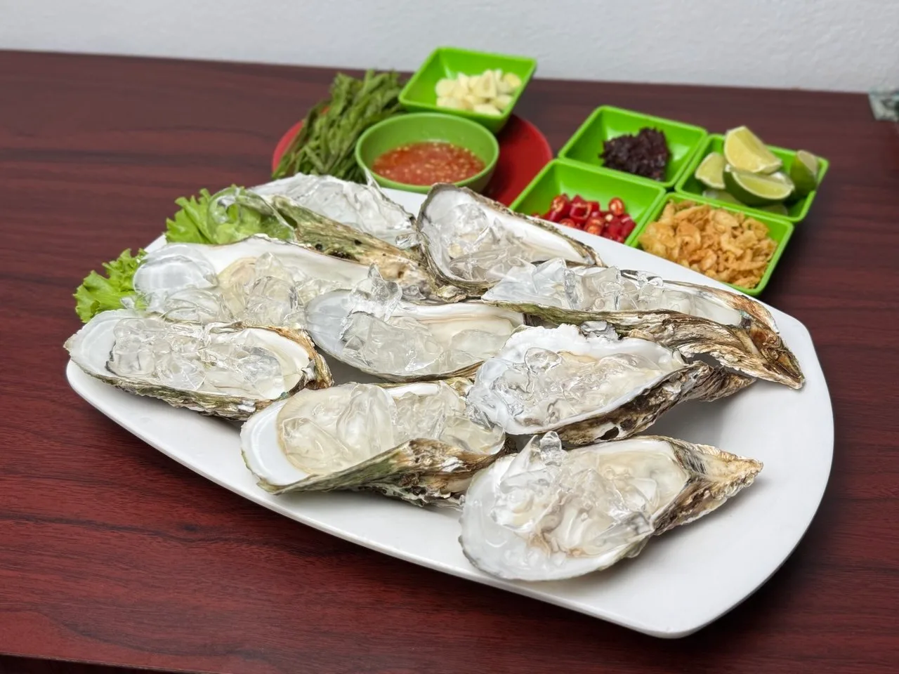 អយស្ទ័